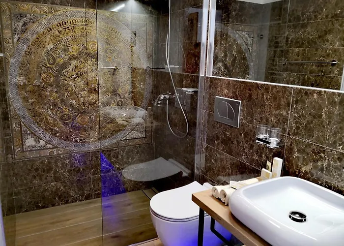 Daire Caissa - An Old Country Lady In A New Modern Dress