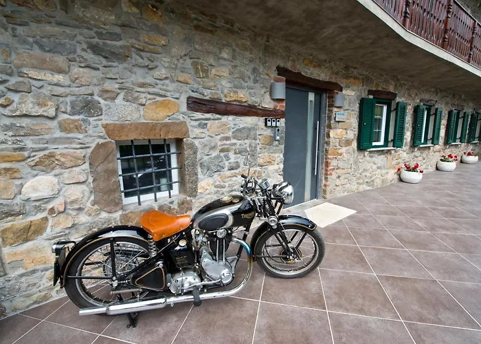 Caissa - An Old Country Lady In A New Modern Dress *