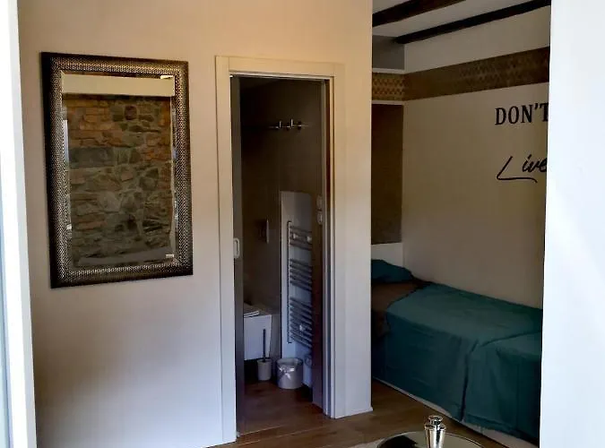 Caissa - An Old Country Lady In A New Modern Dress