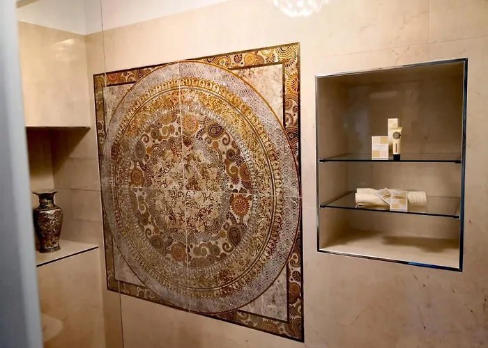 Caissa - An Old Country Lady In A New Modern Dress *